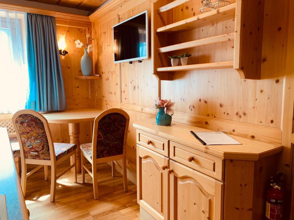 Pension Jagerhof - Sommercard Inkl - 5 Min Zum Hochzeiger 제르젠스 외부 사진