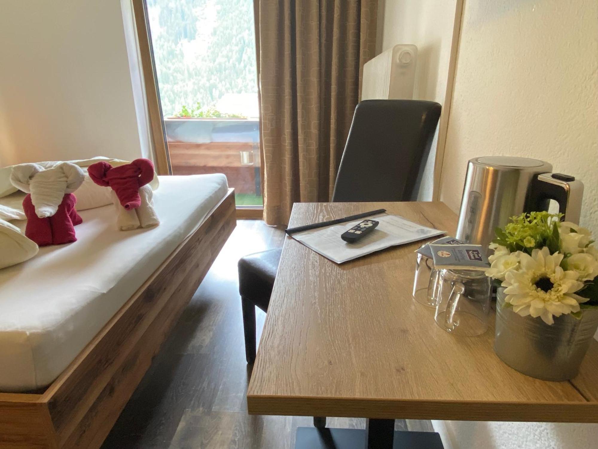 Pension Jagerhof - Sommercard Inkl - 5 Min Zum Hochzeiger 제르젠스 외부 사진
