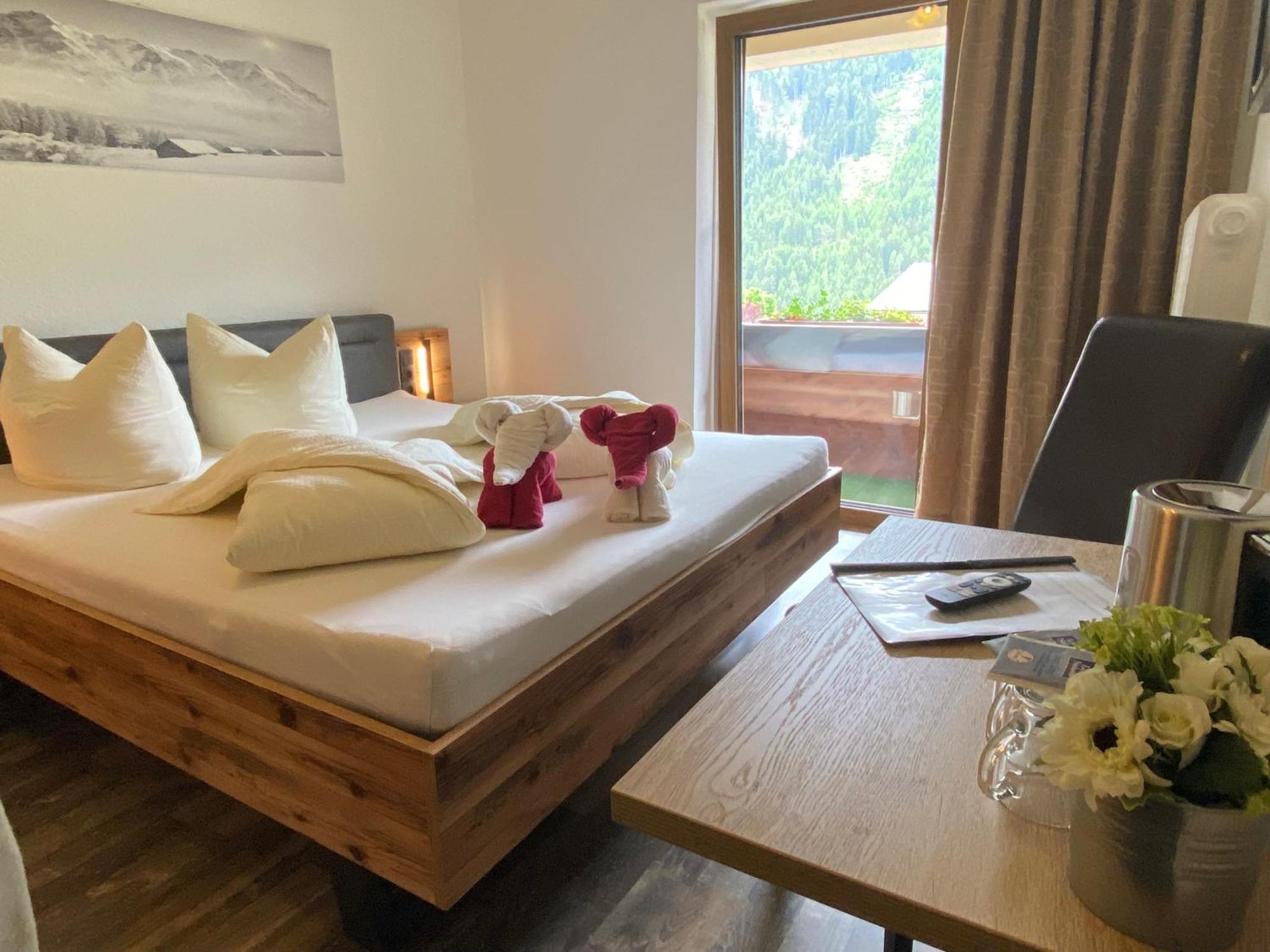 Pension Jagerhof - Sommercard Inkl - 5 Min Zum Hochzeiger 제르젠스 외부 사진