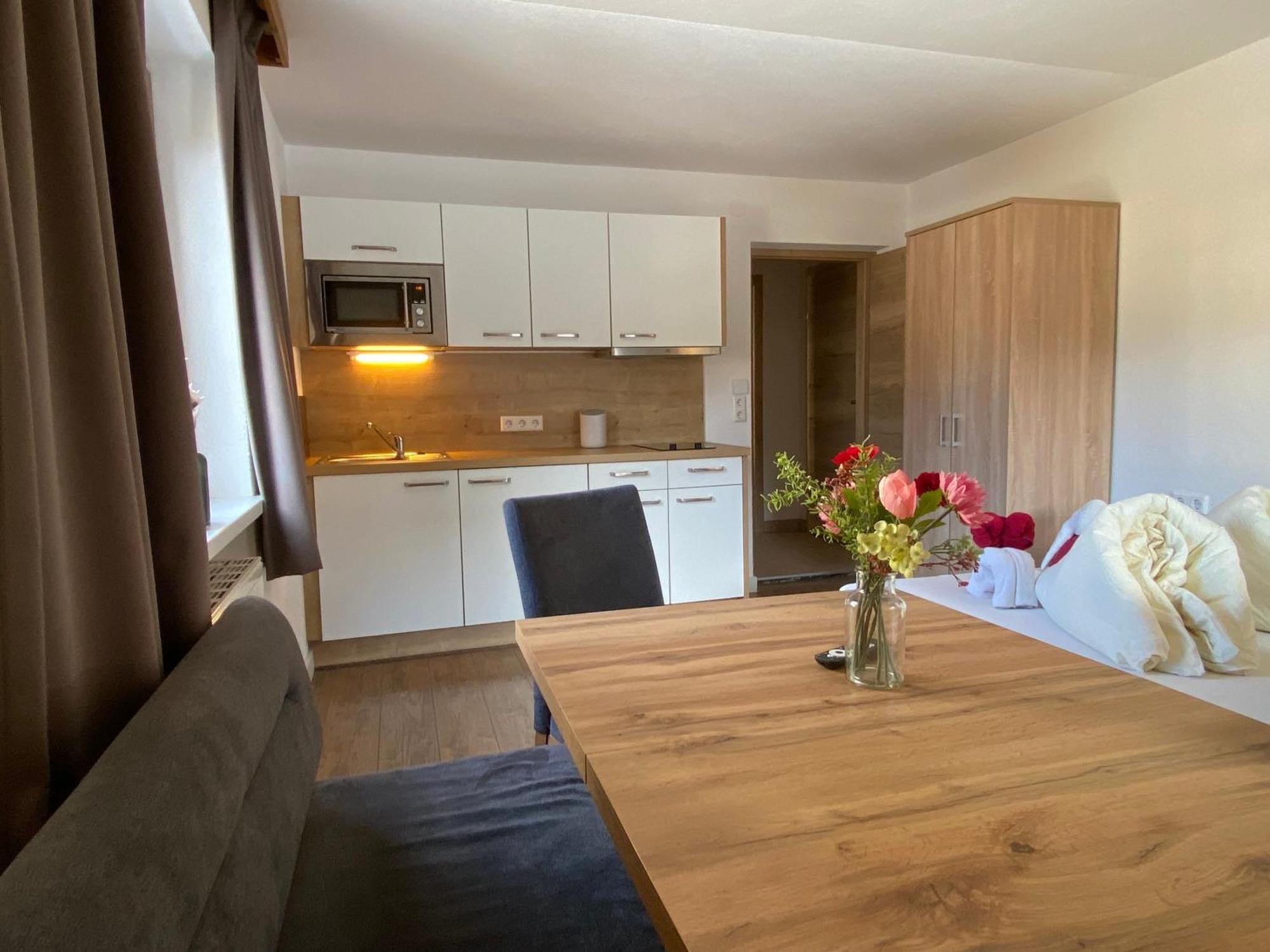 Pension Jagerhof - Sommercard Inkl - 5 Min Zum Hochzeiger 제르젠스 외부 사진