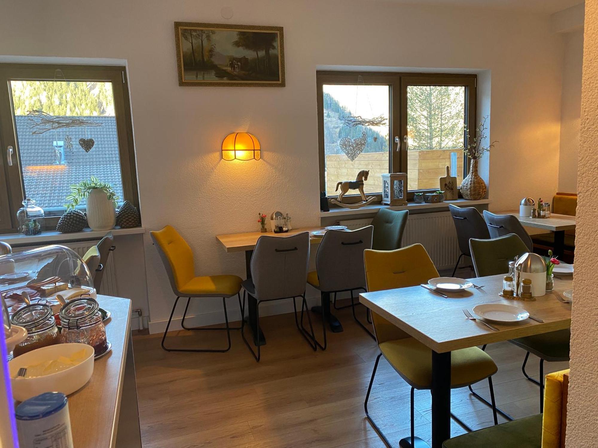 Pension Jagerhof - Sommercard Inkl - 5 Min Zum Hochzeiger 제르젠스 외부 사진